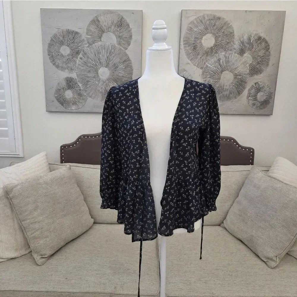 🦋MADEWELL🦋 Puff-Sleeve Peplum Wrap Top in Spring Fling - [Size Small]